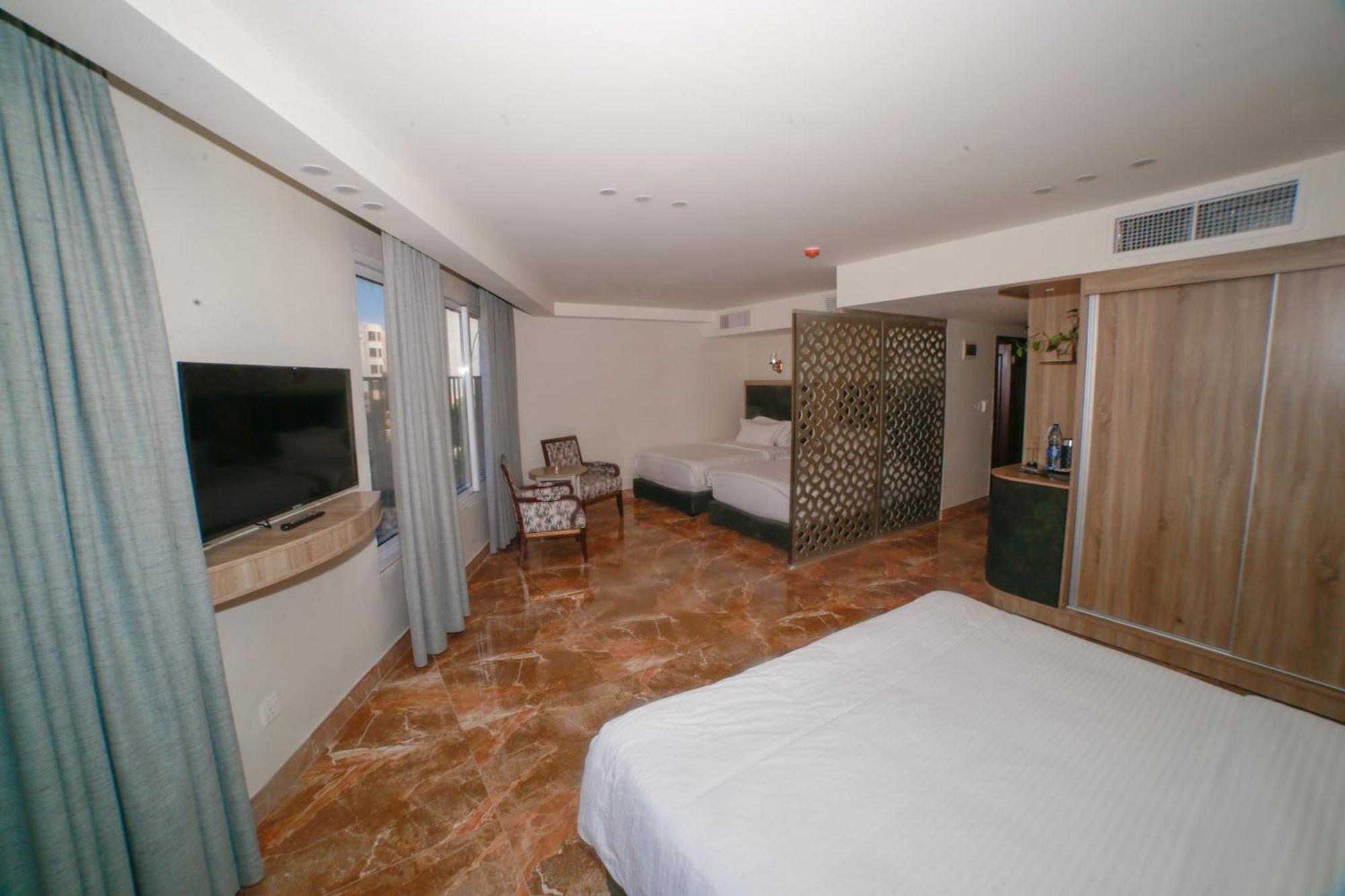 Yafko Hotel Aqaba Exterior photo